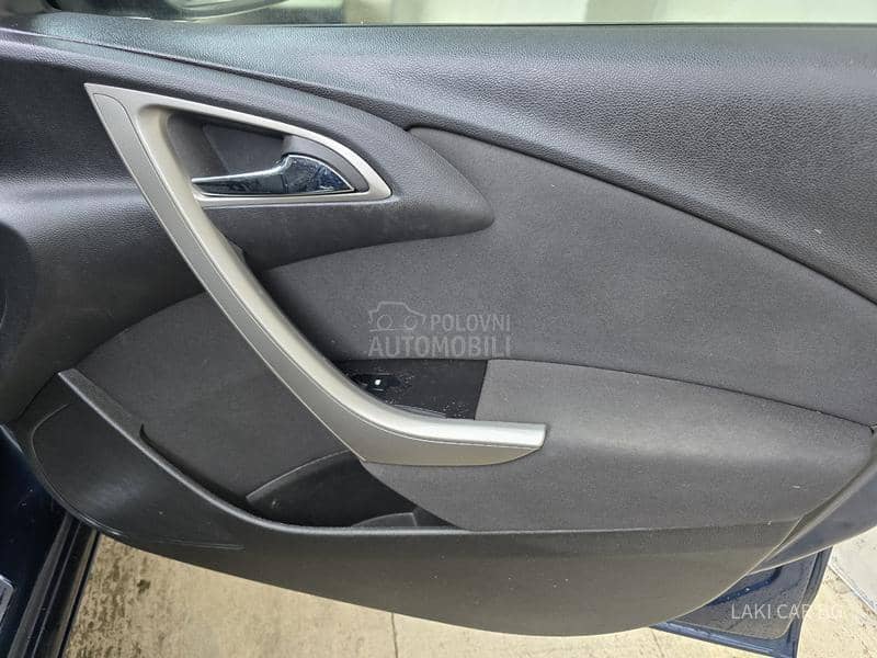 Opel Astra J SW 1.7 CDTI 6b