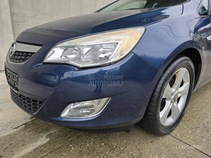 Opel Astra J SW 1.7 CDTI 6b