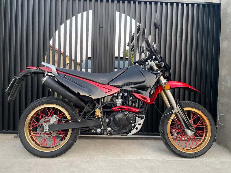 Qingqi Pulser 125