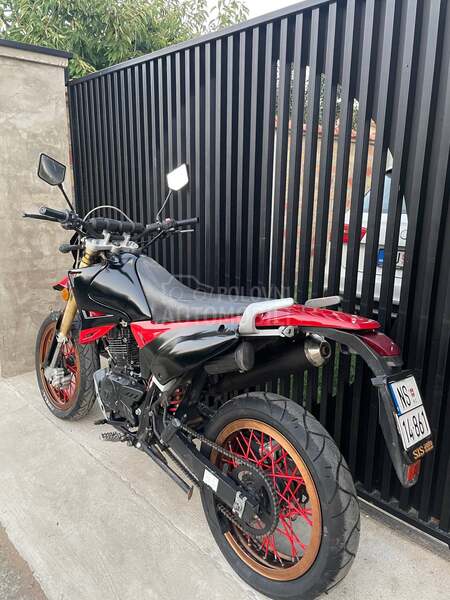 Qingqi Pulser 125