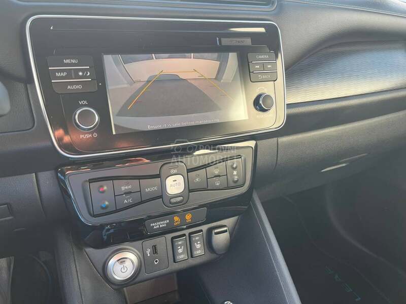Nissan Leaf Acenta/300domet