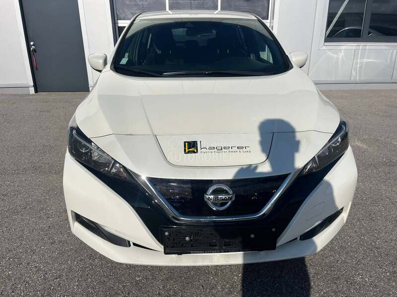 Nissan Leaf Acenta/300domet
