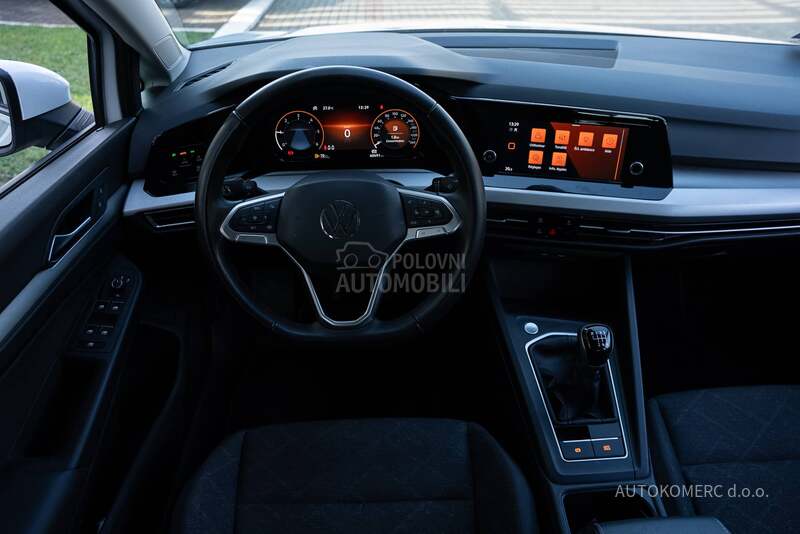Volkswagen Golf 8 2.0 TDI