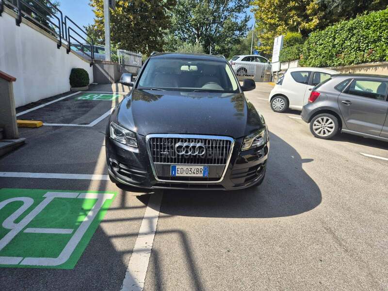 Audi Q5 2.0 tdi  QUATTRO
