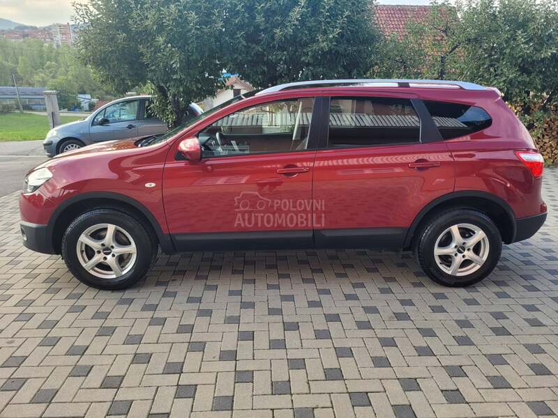 Nissan Qashqai + 2 1.6