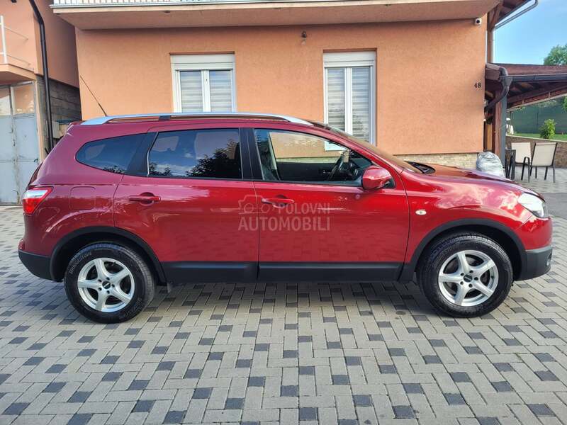 Nissan Qashqai + 2 1.6