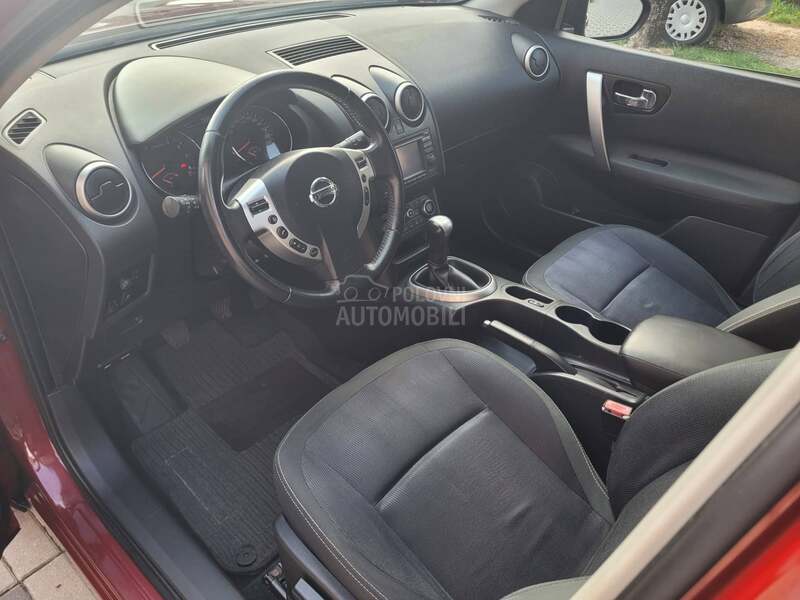 Nissan Qashqai + 2 1.6