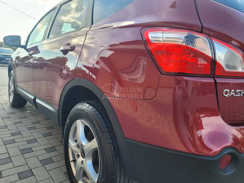 Nissan Qashqai + 2 1.6