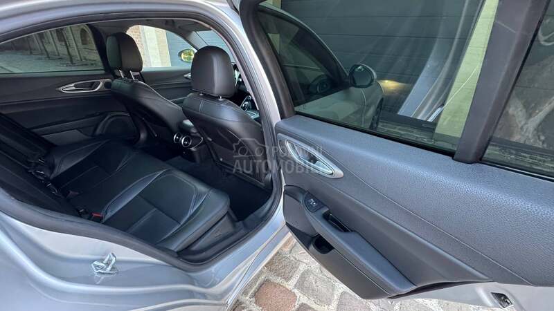 Alfa Romeo Giulia 2.2 Q4