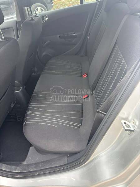 Opel Corsa D 1.3cdti