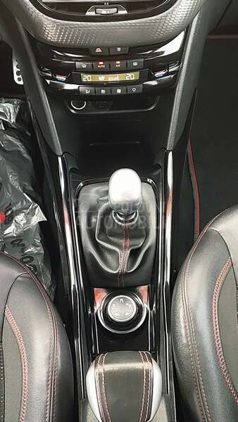 Peugeot 2008 1.6 hdi GT- line