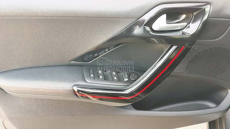 Peugeot 2008 1.6 hdi GT- line