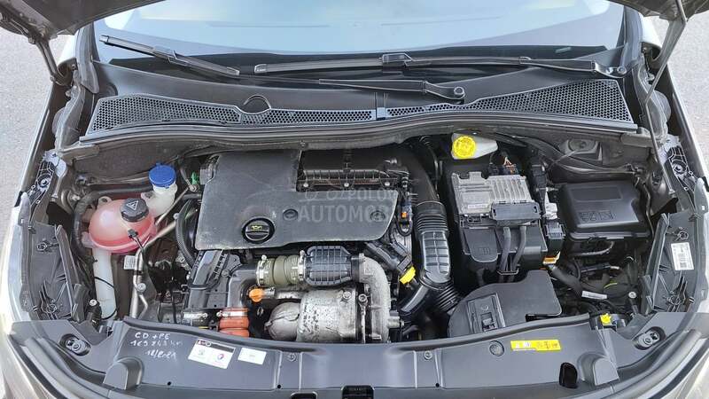 Peugeot 2008 1.6 hdi GT- line
