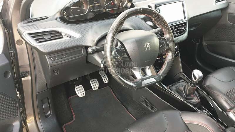 Peugeot 2008 1.6 hdi GT- line