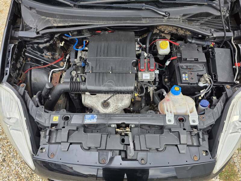 Fiat Grande Punto 1.4 8v