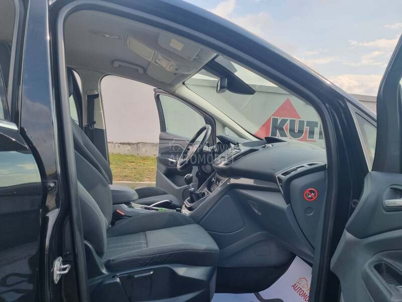 Ford C-Max TITANIUM
