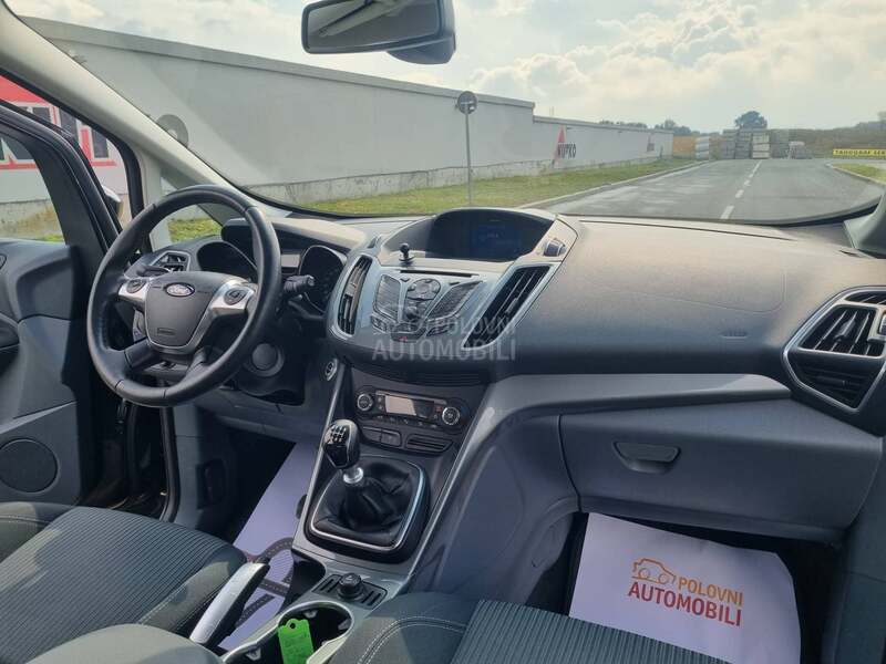 Ford C-Max TITANIUM
