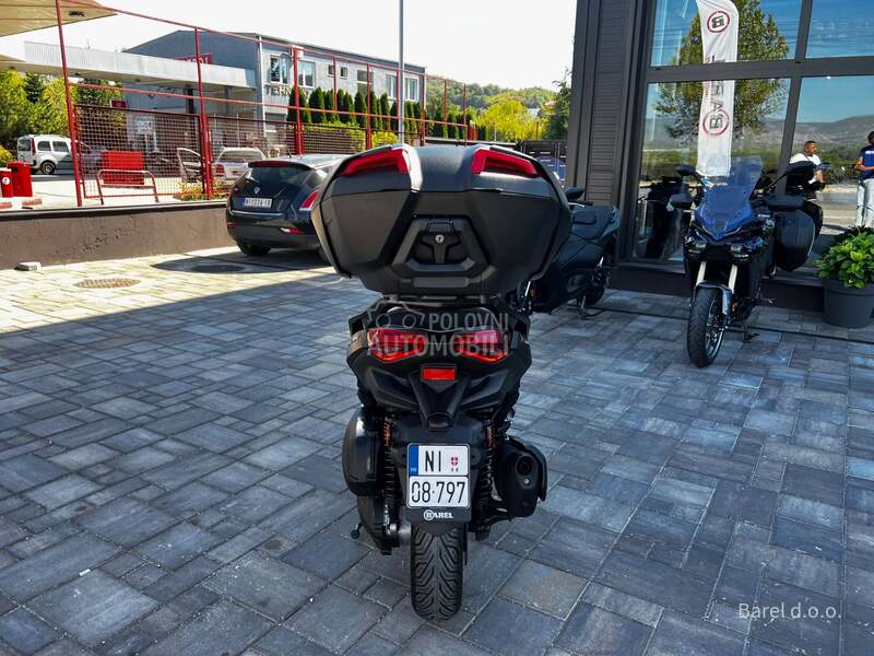 Yamaha X MAX 300 TECH MAX