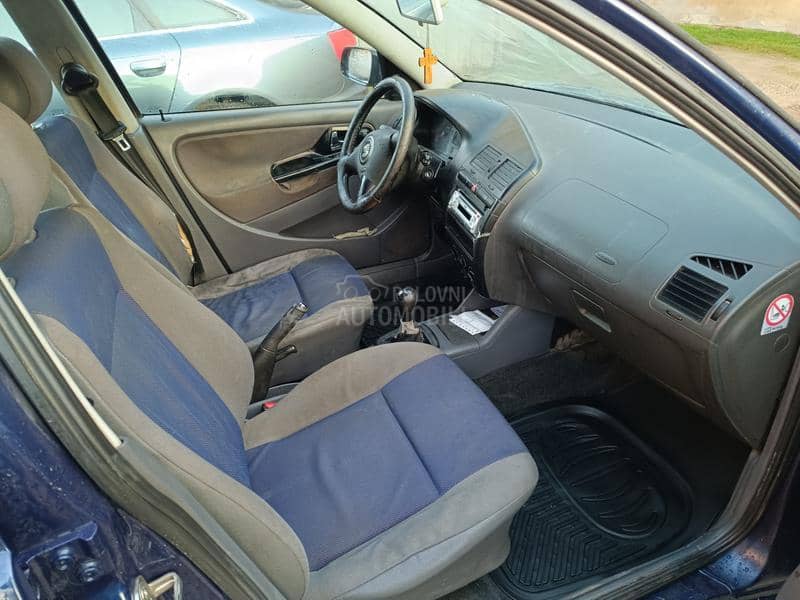 Seat Cordoba 1.4MPI reg. cel god.