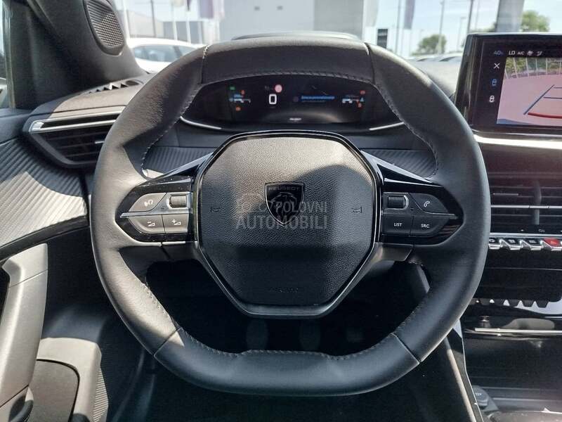 Peugeot 2008 1.2 ALLURE M/T