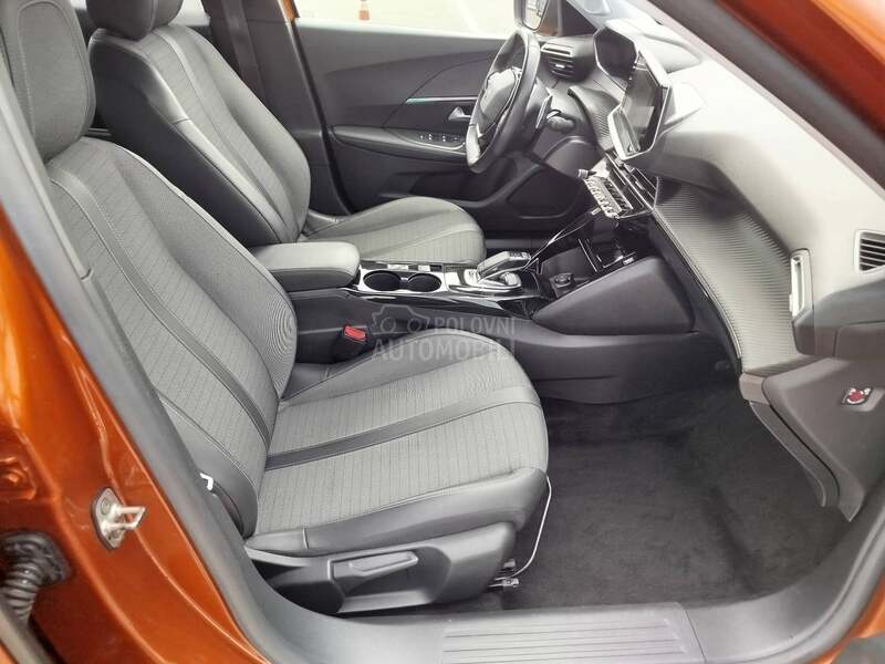 Peugeot 2008 1.2 ALLURE A/T