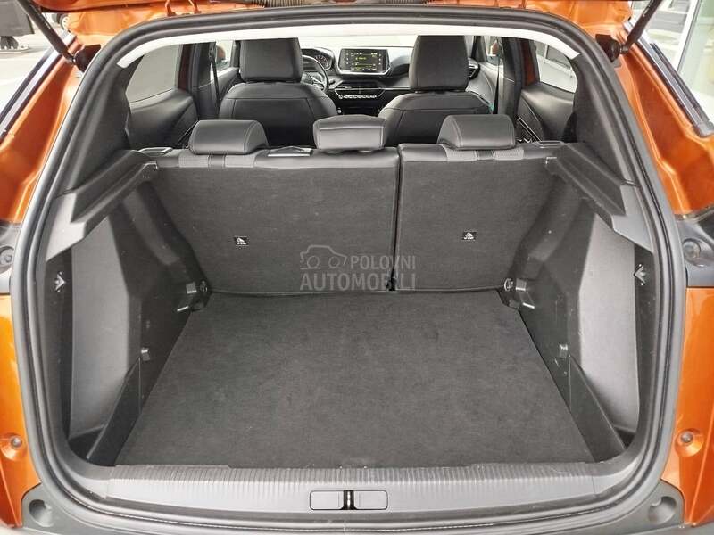 Peugeot 2008 1.2 ALLURE A/T