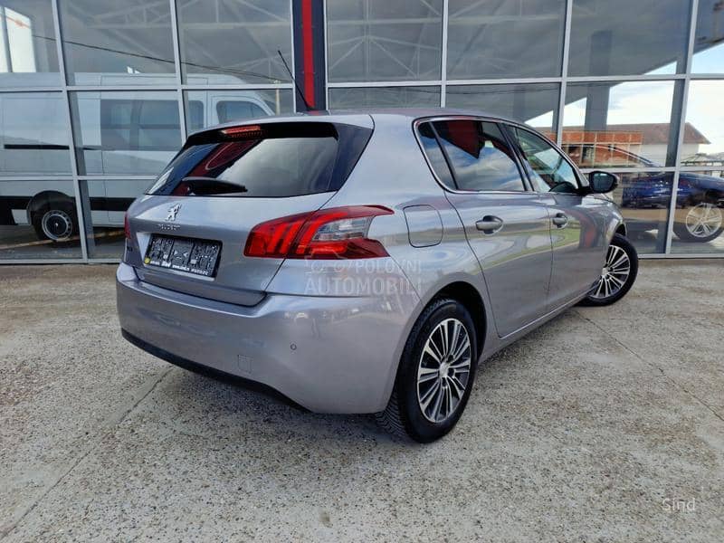 Peugeot 308 1.2 PURETECH ALLURE
