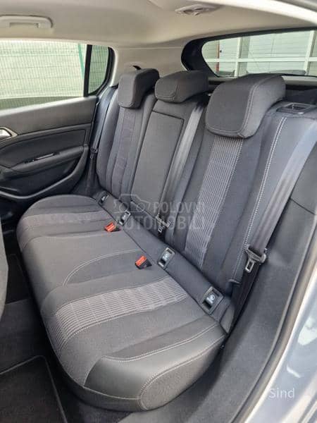 Peugeot 308 1.2 PURETECH ALLURE