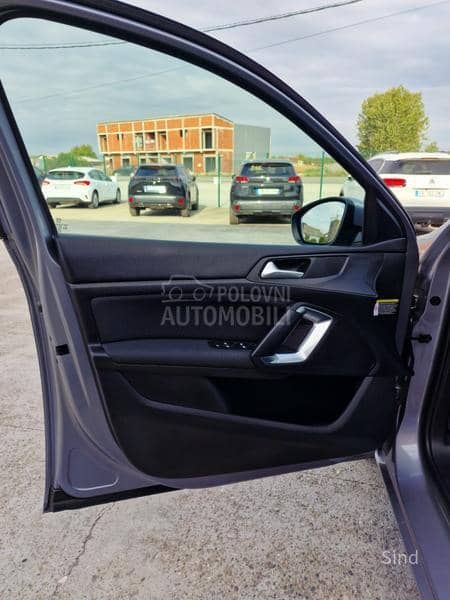 Peugeot 308 1.2 PURETECH ALLURE