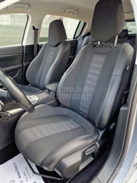 Peugeot 308 1.2 PURETECH ALLURE