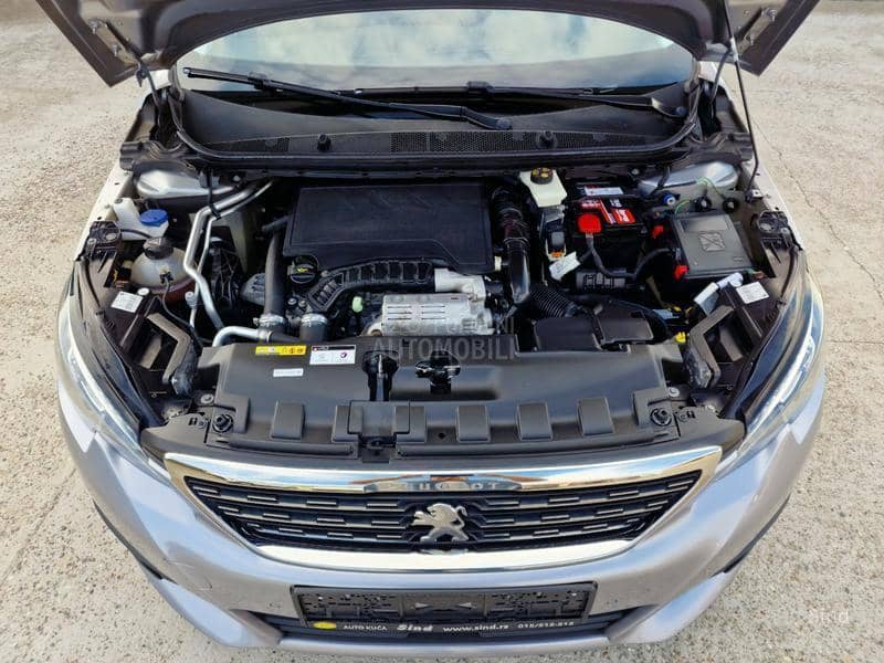 Peugeot 308 1.2 PURETECH ALLURE