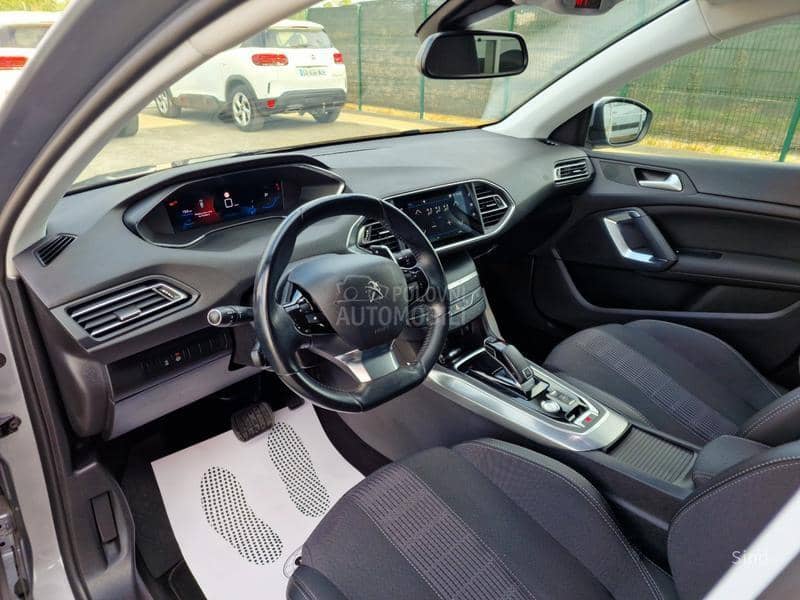 Peugeot 308 1.2 PURETECH ALLURE