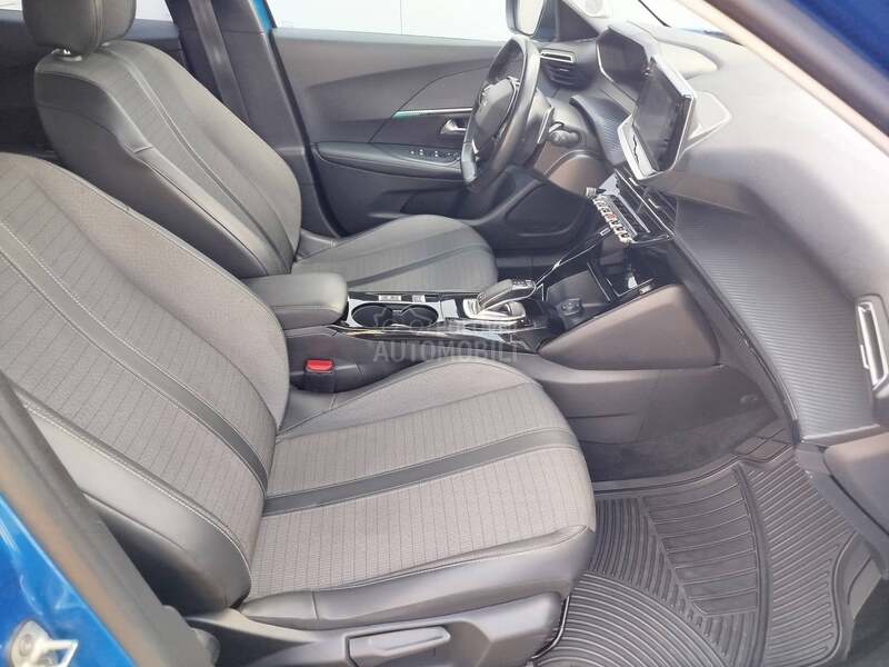 Peugeot 2008 1.2 ALLURE A/T
