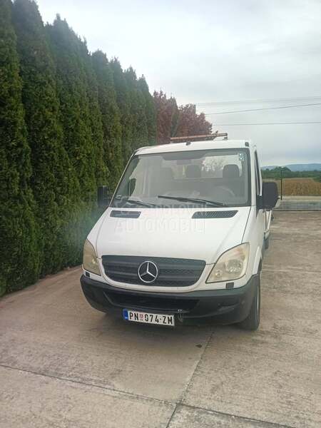 Mercedes Benz 318