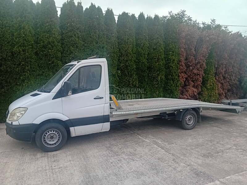 Mercedes Benz 318