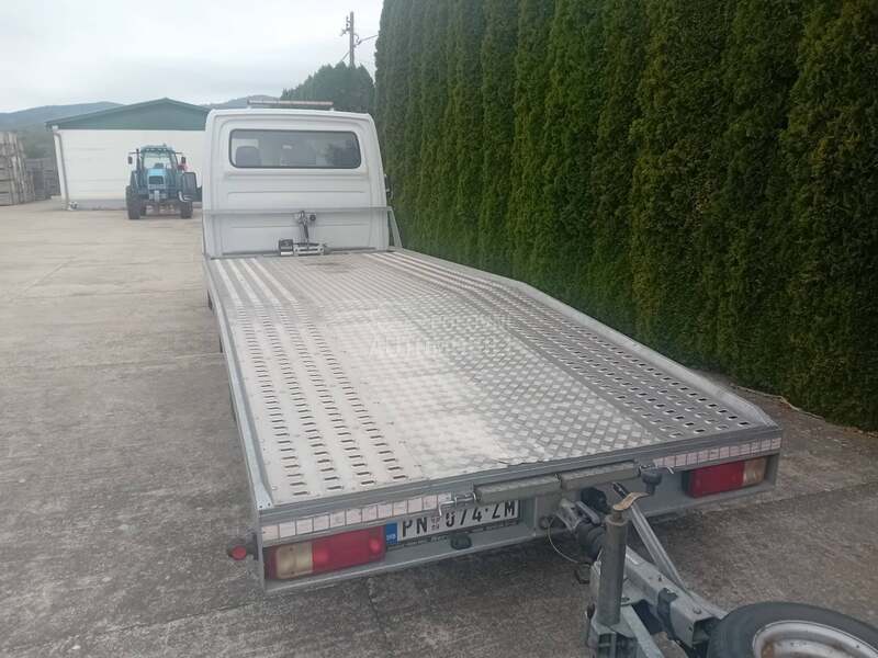 Mercedes Benz 318