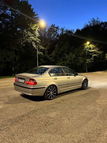 BMW 320 