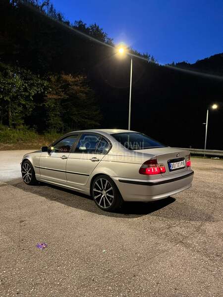 BMW 320 