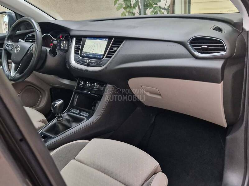Opel Grandland X 1.2 Pano Inovation