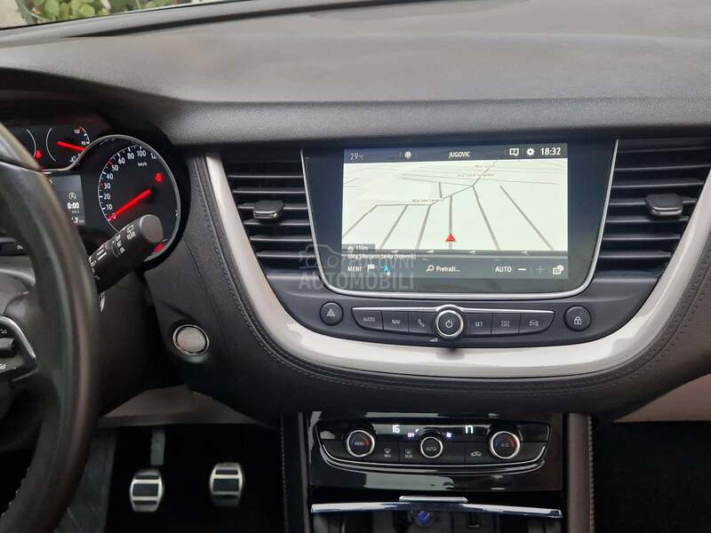 Opel Grandland X 1.2 Pano Inovation
