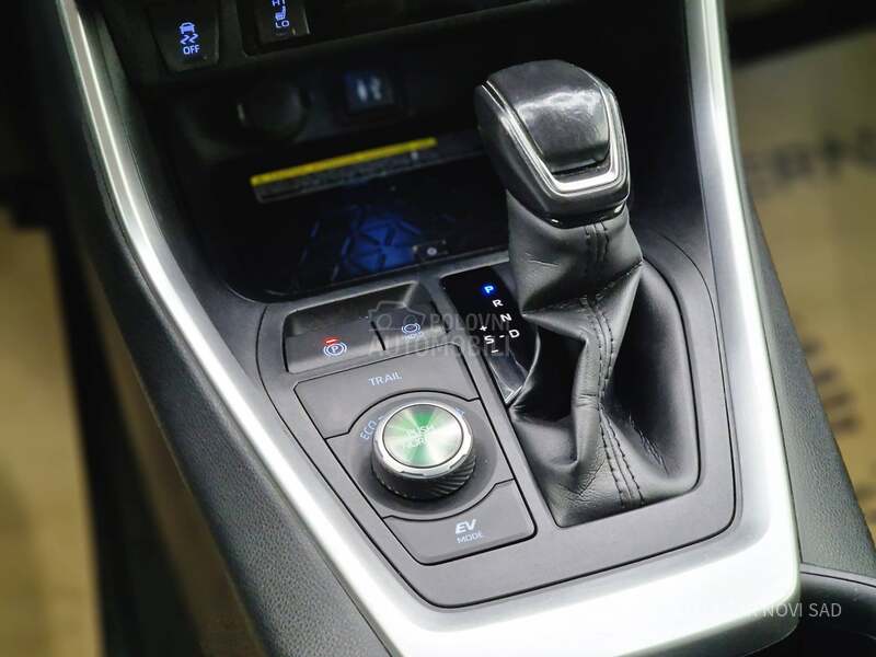Toyota RAV 4 HYBRID