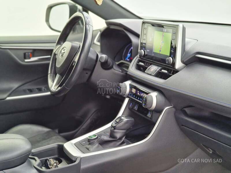 Toyota RAV 4 HYBRID