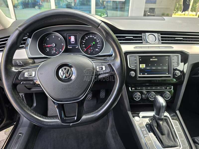 Volkswagen Passat B8 2.0 DSG HIGHLINE