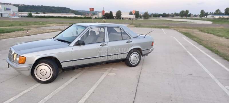 Mercedes Benz 190 190