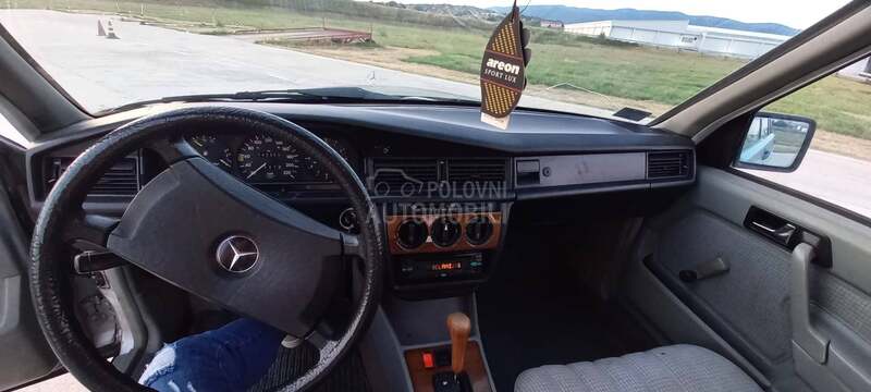 Mercedes Benz 190 190