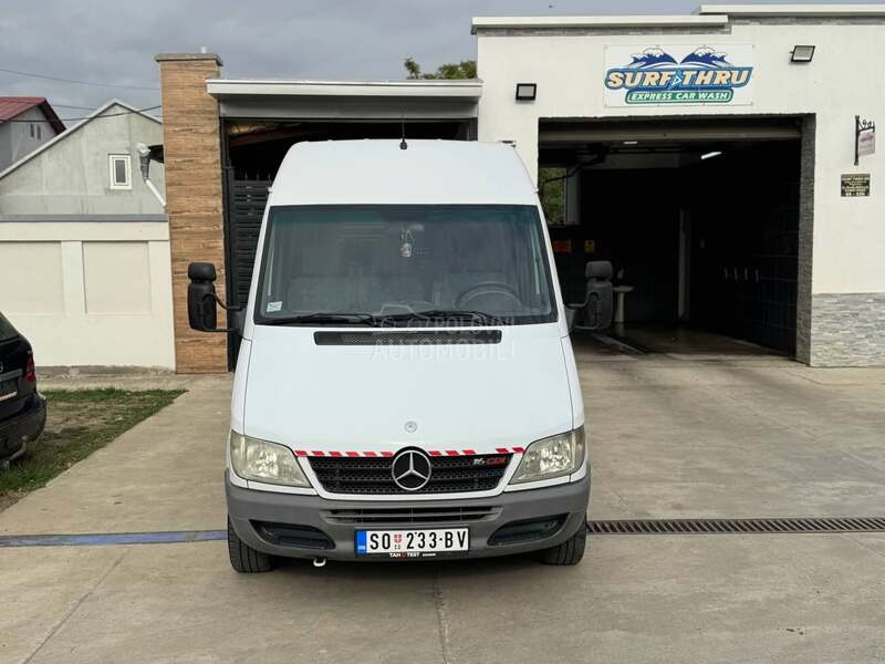 Mercedes Benz Sprinter 