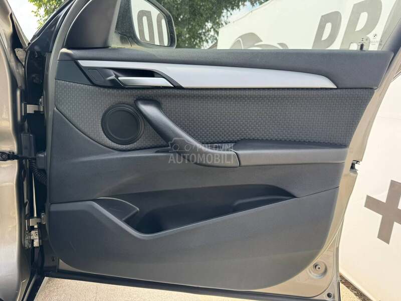 BMW X1 XEN / LED