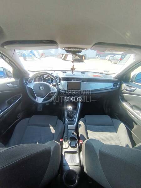 Alfa Romeo Giulietta 