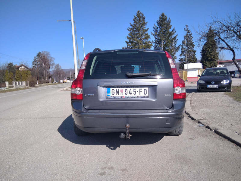 Volvo V50 