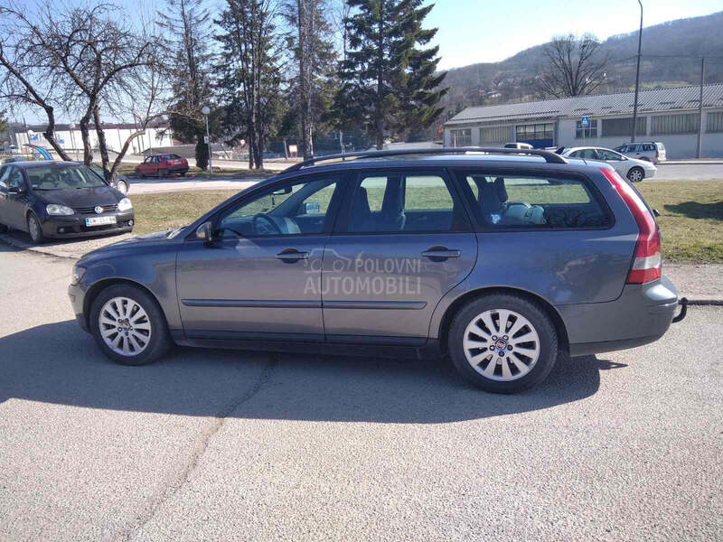 Volvo V50 